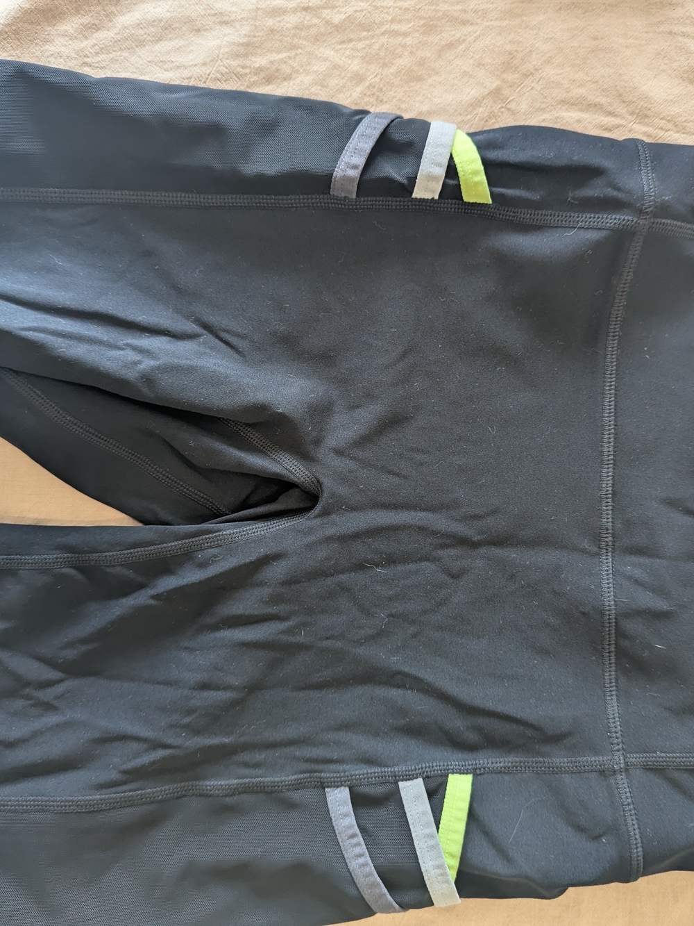 Fabletics Trinity Mid Rise 7" Shorts - Picture 5 of 11